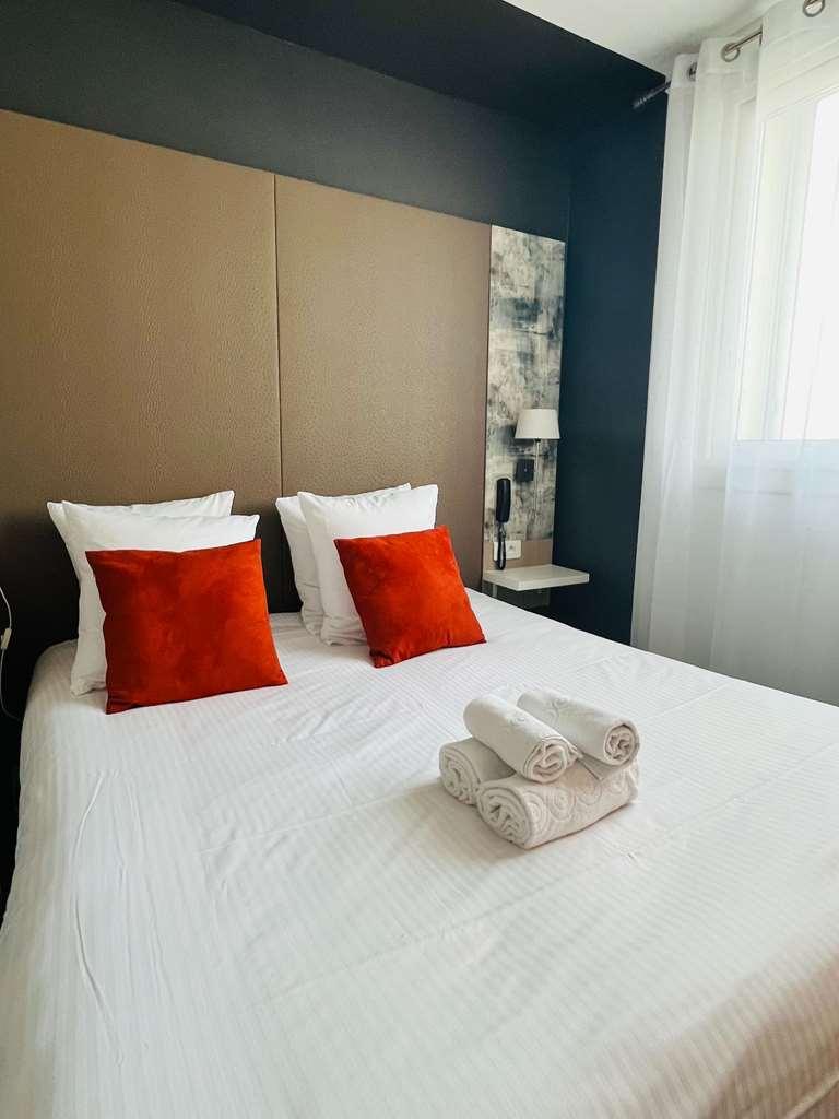 L'Hotel Bristol Кан Номер фото